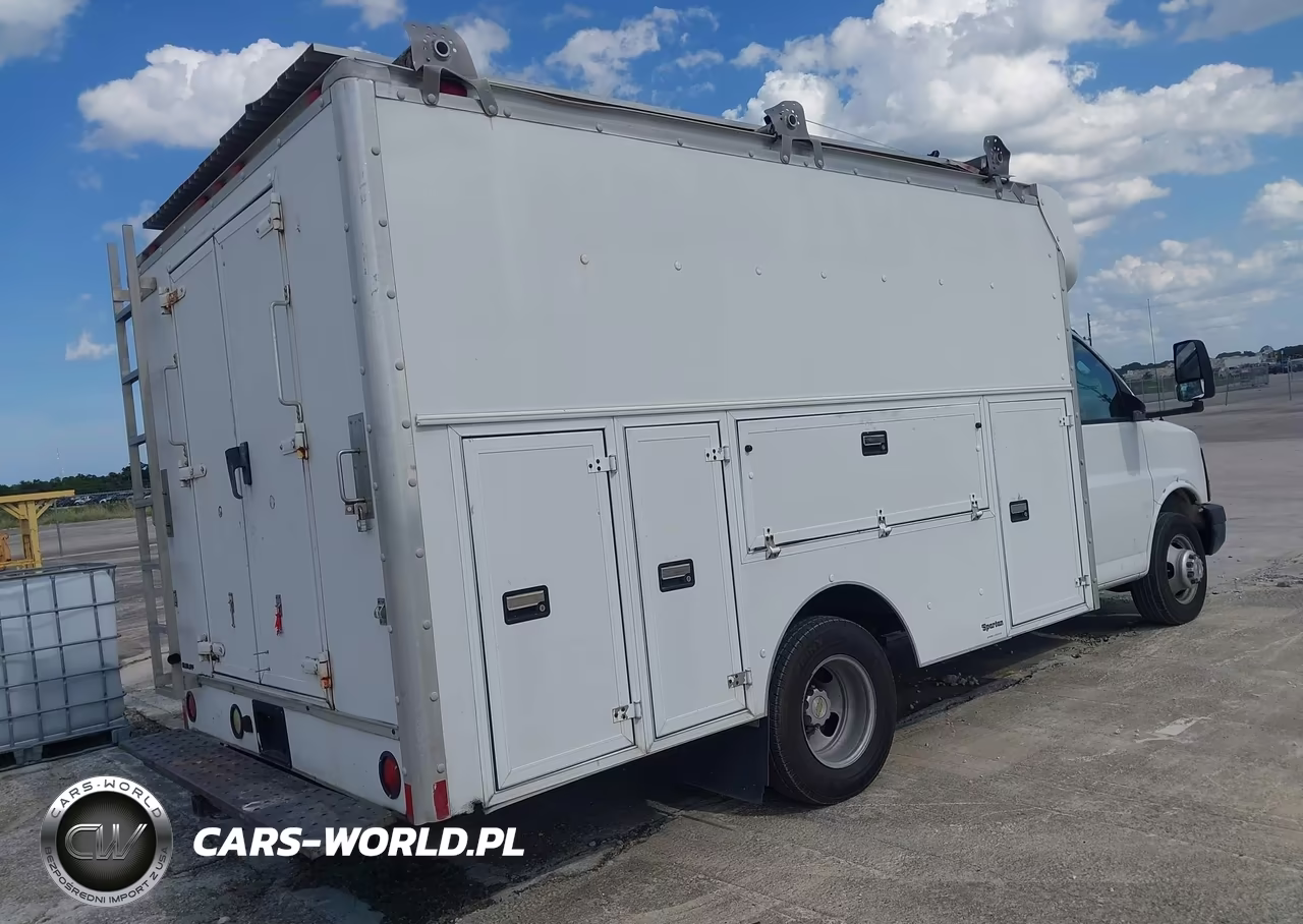 2005 Chevrolet Express Cutaway Base W-C7L-C7N VIN:1GBJG31U551154681 - 4