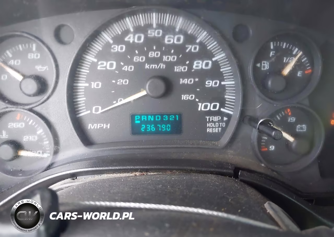 2005 Chevrolet Express Cutaway Base W-C7L-C7N VIN:1GBJG31U551154681 - 5