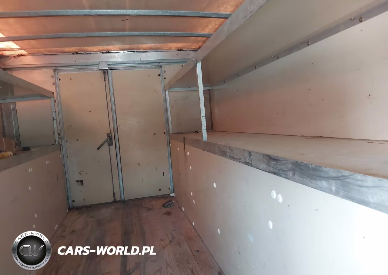 2005 Chevrolet Express Cutaway Base W-C7L-C7N VIN:1GBJG31U551154681 - 6