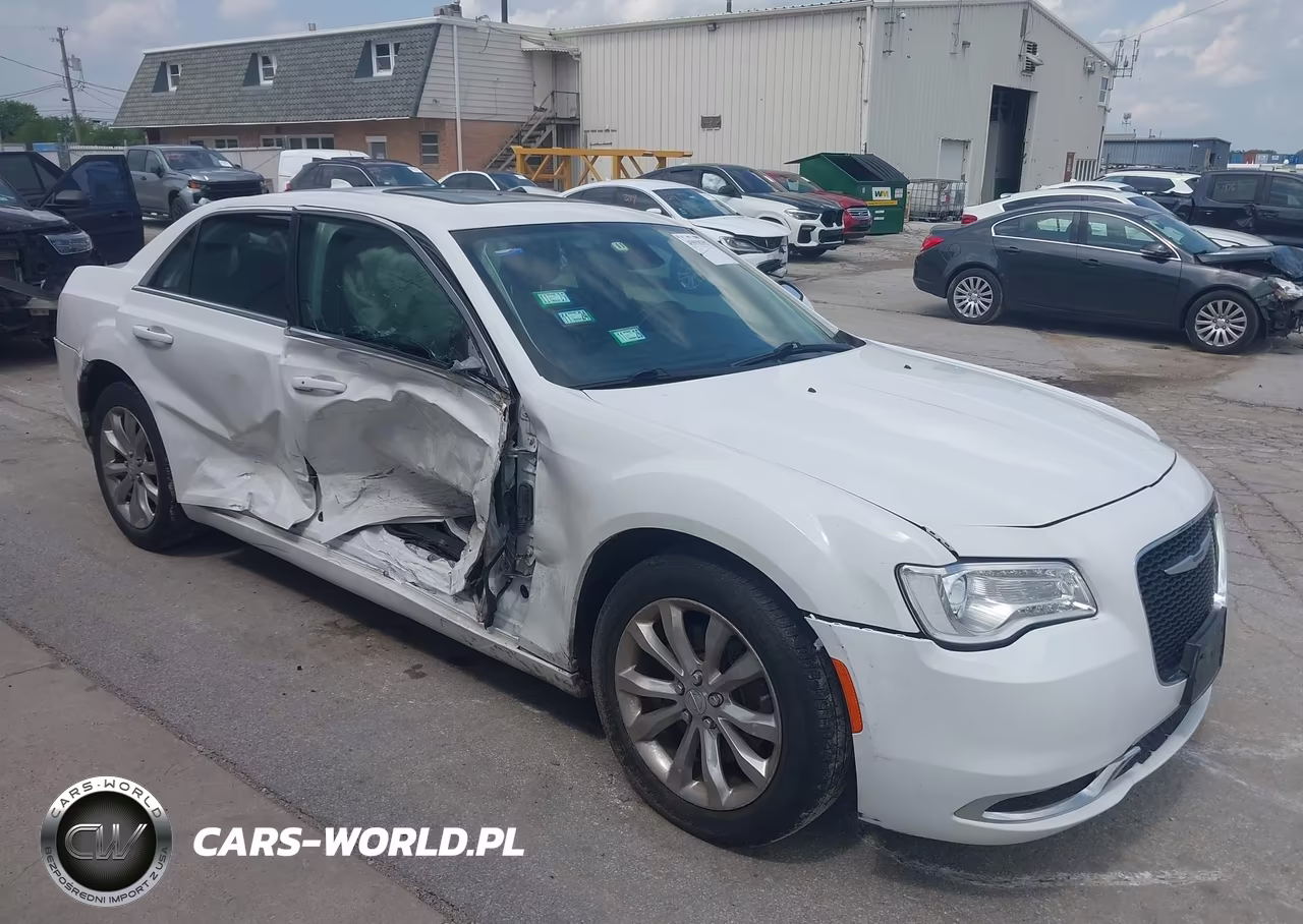 2019 Chrysler 300 Touring