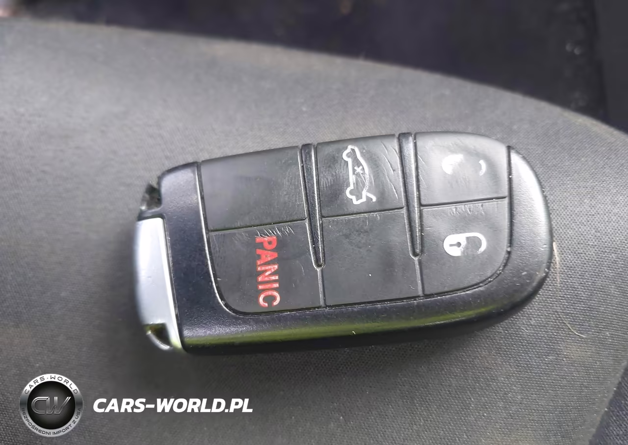 2019 Chrysler 300 Touring VIN:2C3CCARG5KH591097 - 11