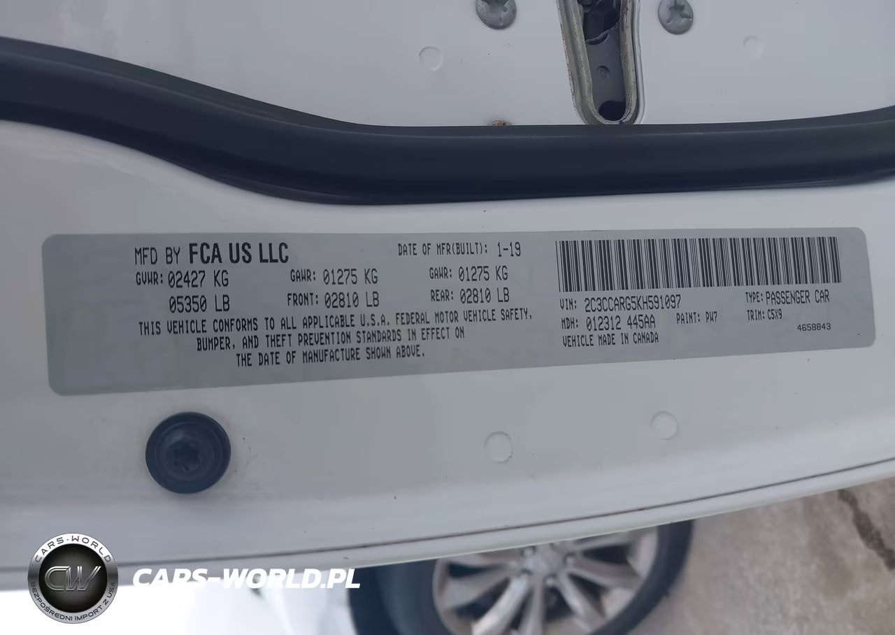 2019 Chrysler 300 Touring VIN:2C3CCARG5KH591097 - 9