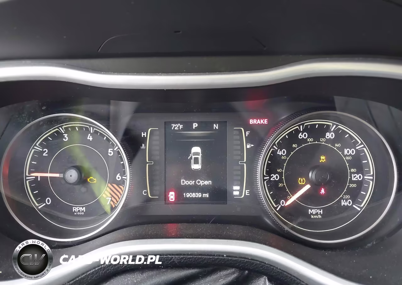 2014 Jeep Cherokee Sport VIN:1C4PJMAB6EW121431 - 7