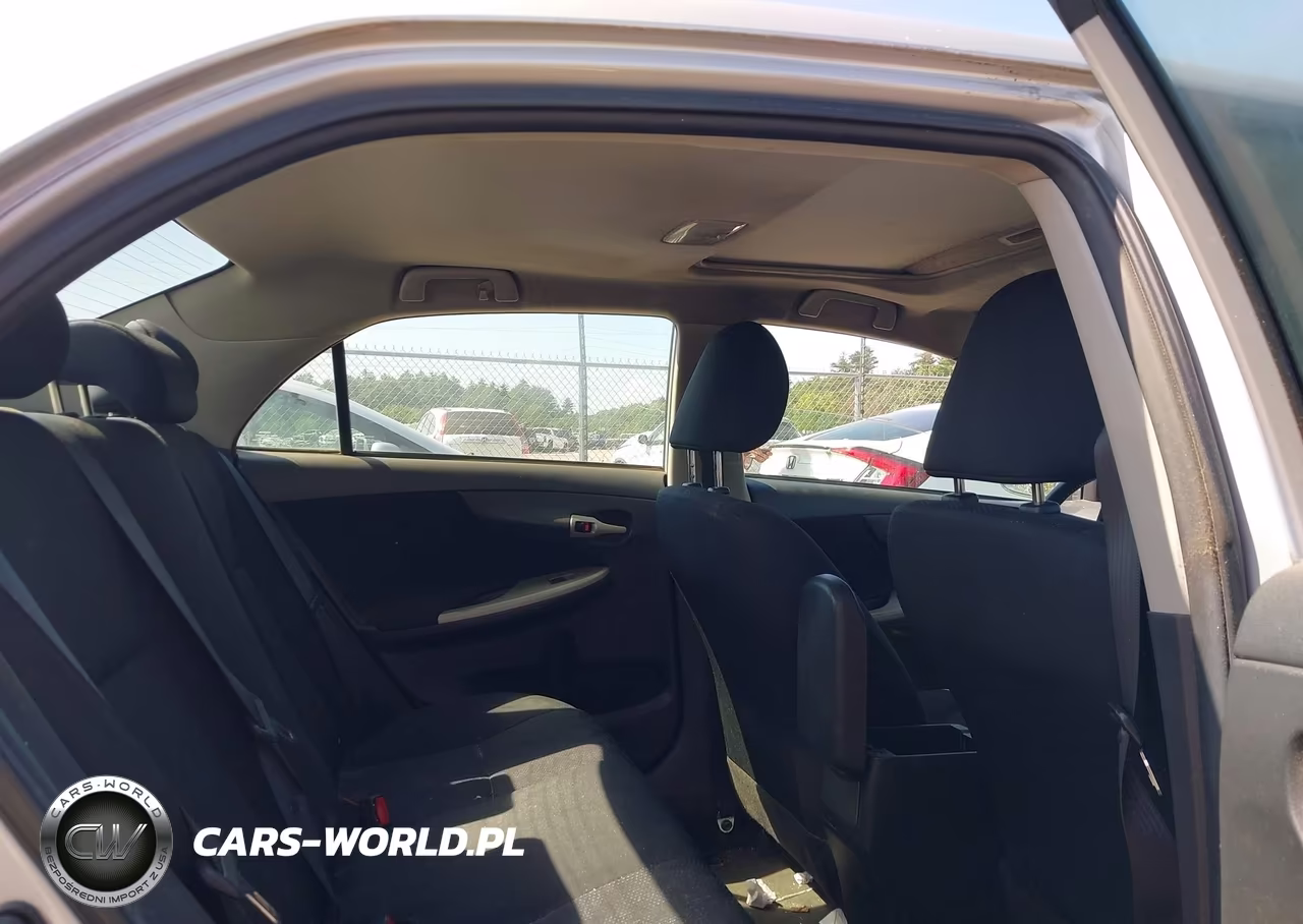 2010 Toyota Corolla S VIN:2T1BU4EE9AC285958 - 8