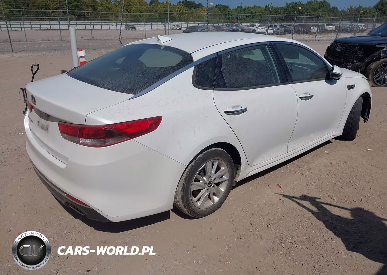 2016 Kia Optima Lx VIN:KNAGT4L31G5070202 - 4