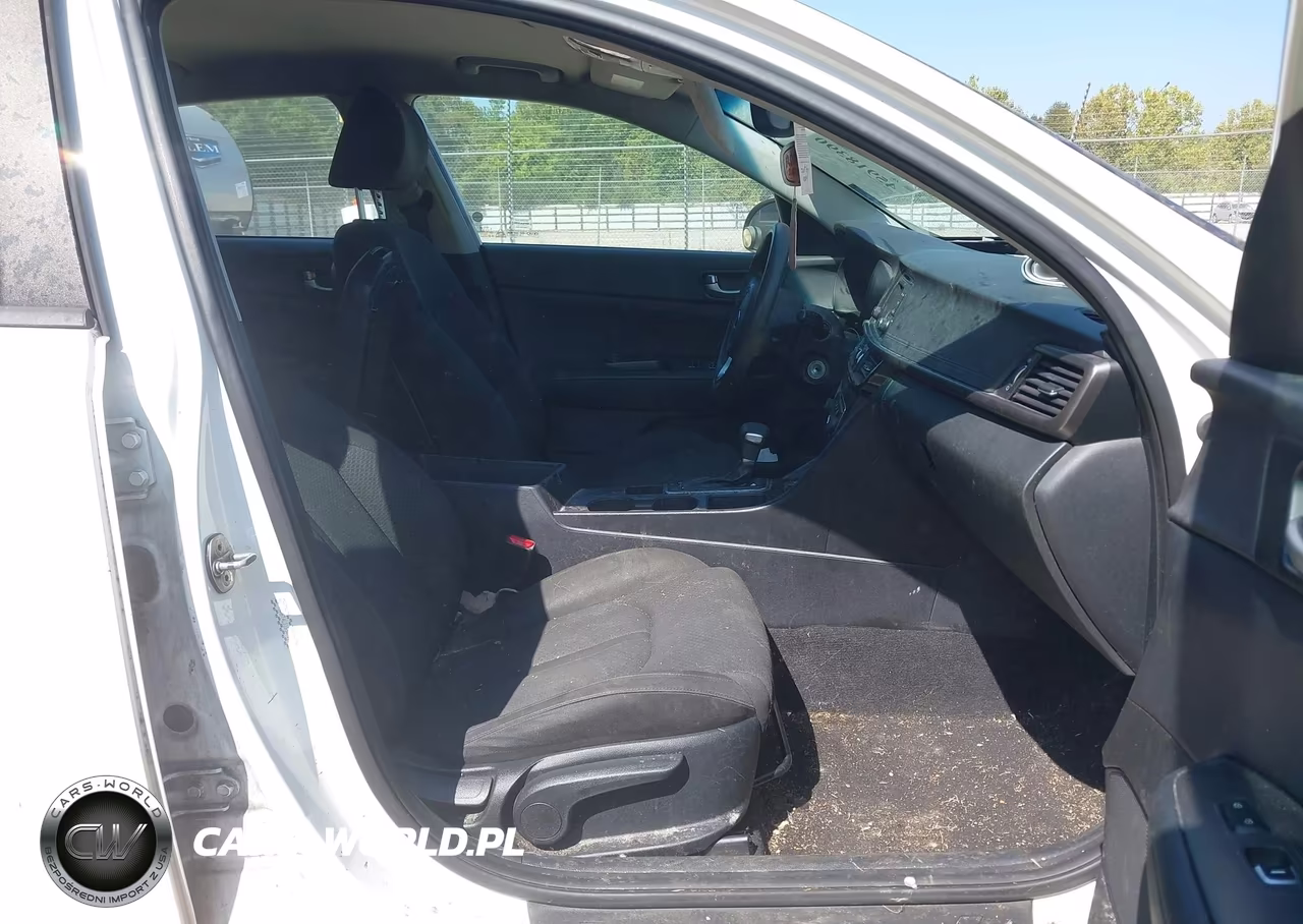 2016 Kia Optima Lx VIN:KNAGT4L31G5070202 - 5