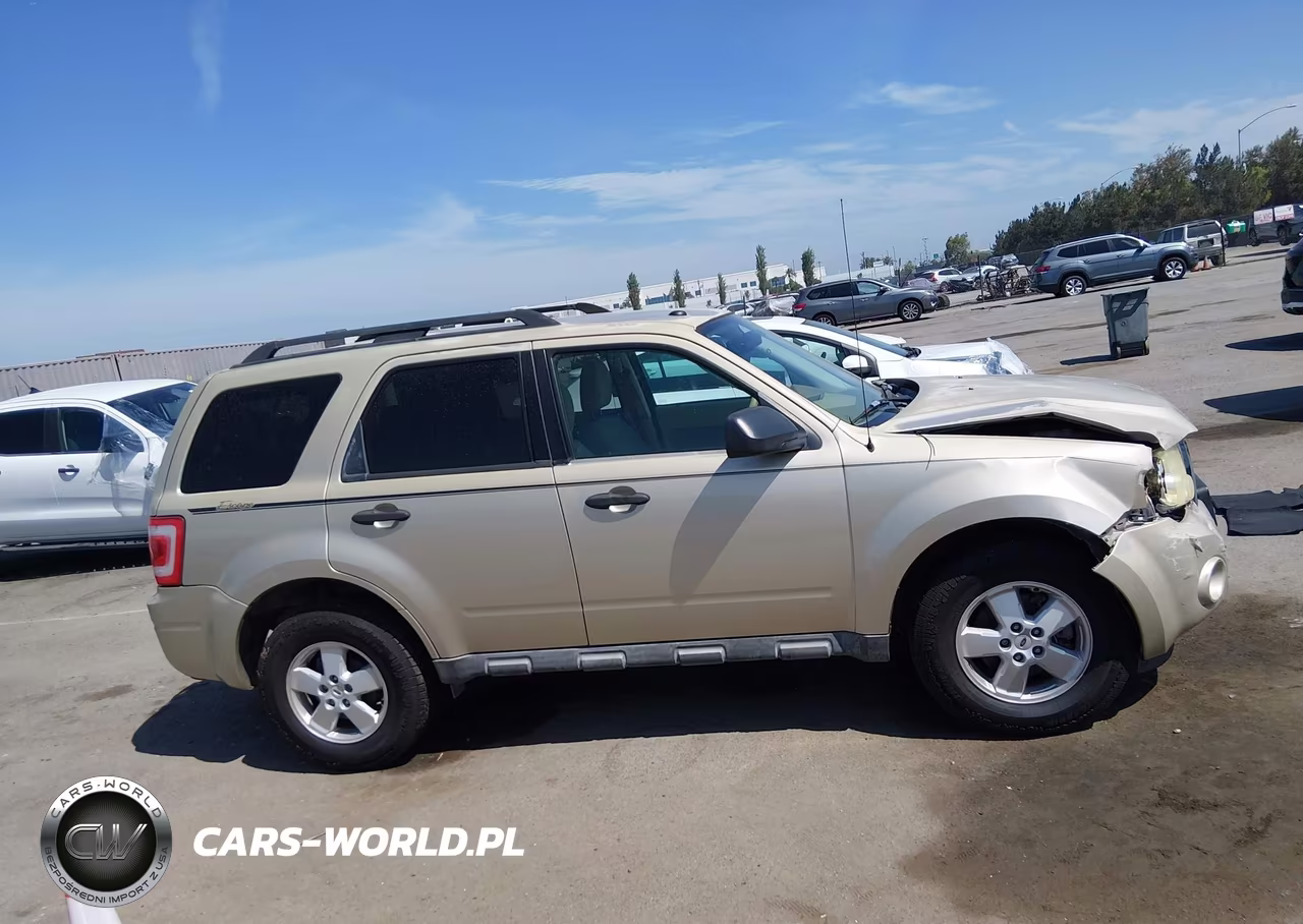 2010 Ford Escape Xlt VIN:1FMCU9D75AKC77323 - 13
