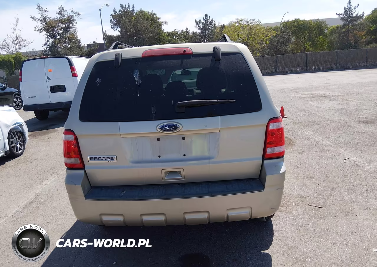 2010 Ford Escape Xlt VIN:1FMCU9D75AKC77323 - 16