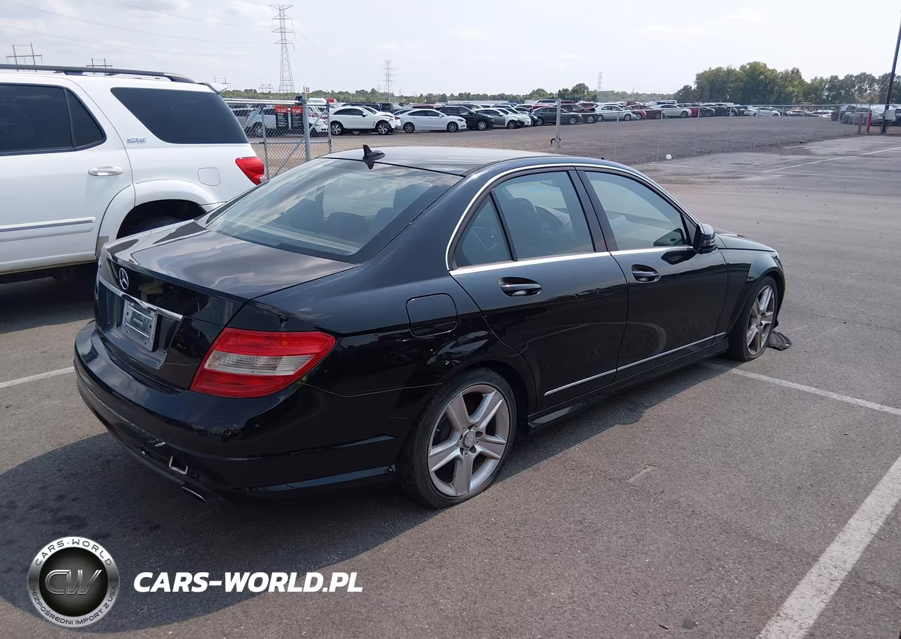 2010 Mercedes-Benz C 300 Sport VIN:WDDGF5EB5AA389806 - 4