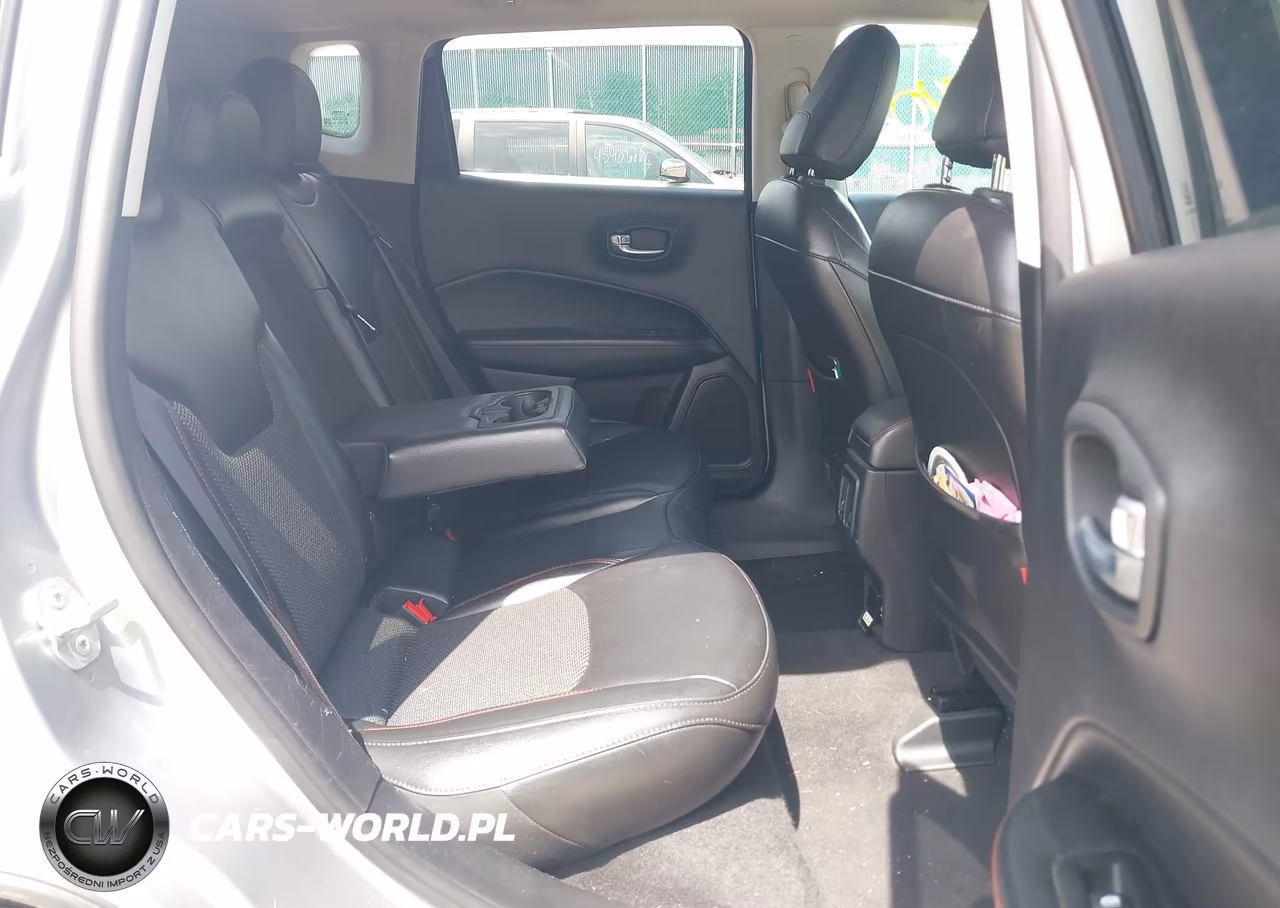 2019 Jeep Compass Trailhawk 4X4 VIN:3C4NJDDB5KT671742 - 8
