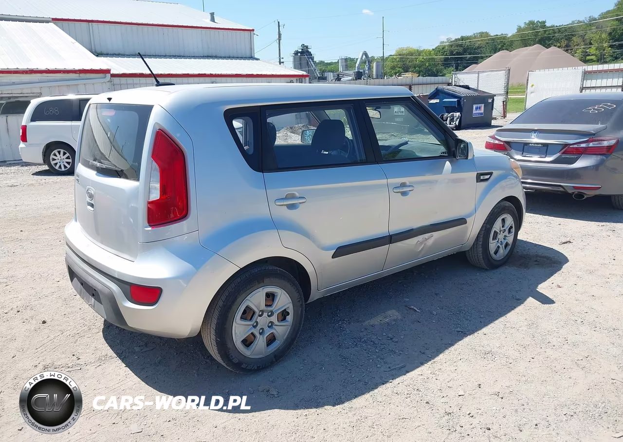 2012 Kia Soul VIN:KNDJT2A5XC7427909 - 4