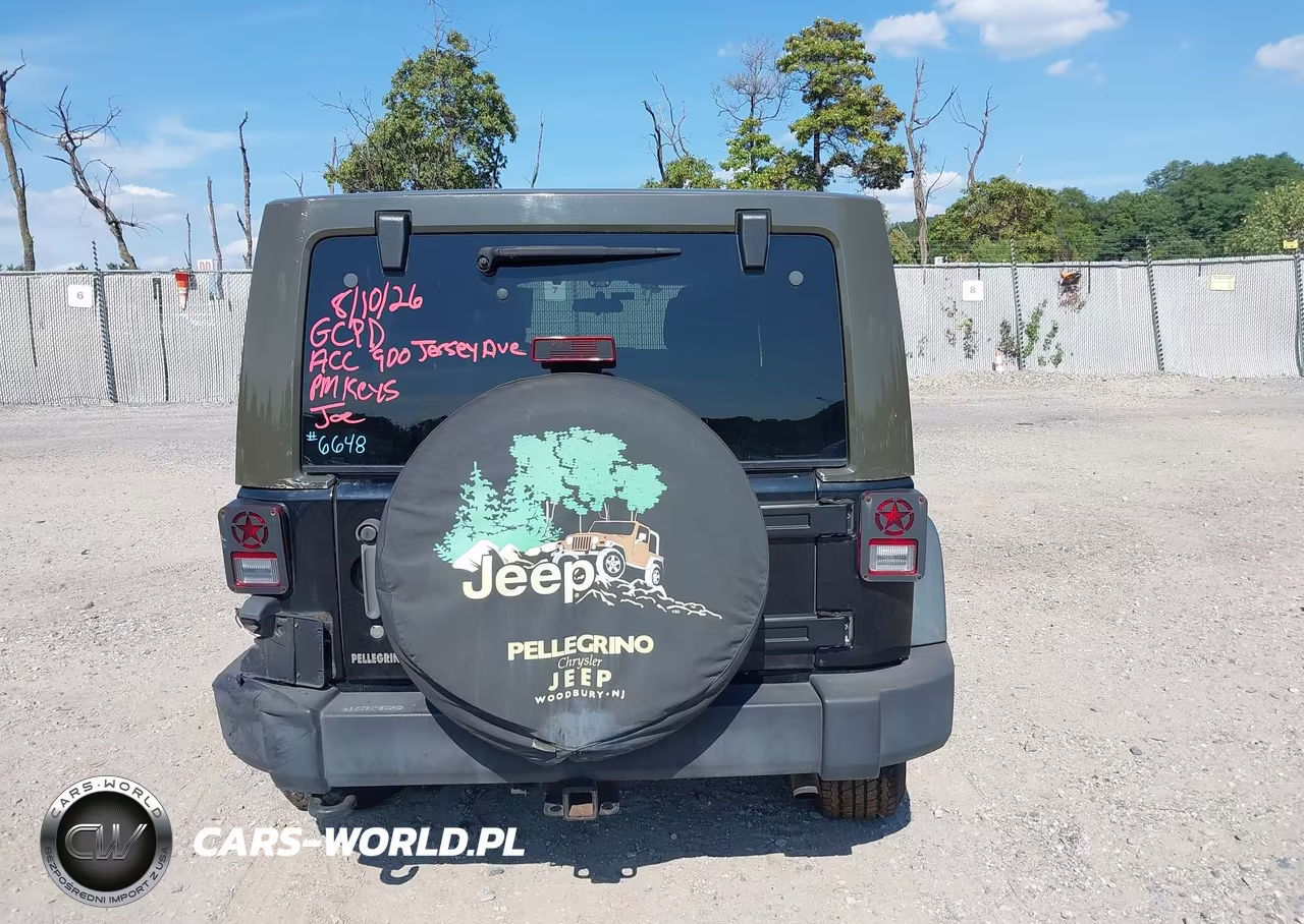 2012 Jeep Wrangler Unlimited Sport VIN:1C4BJWDG5CL266648 - 17
