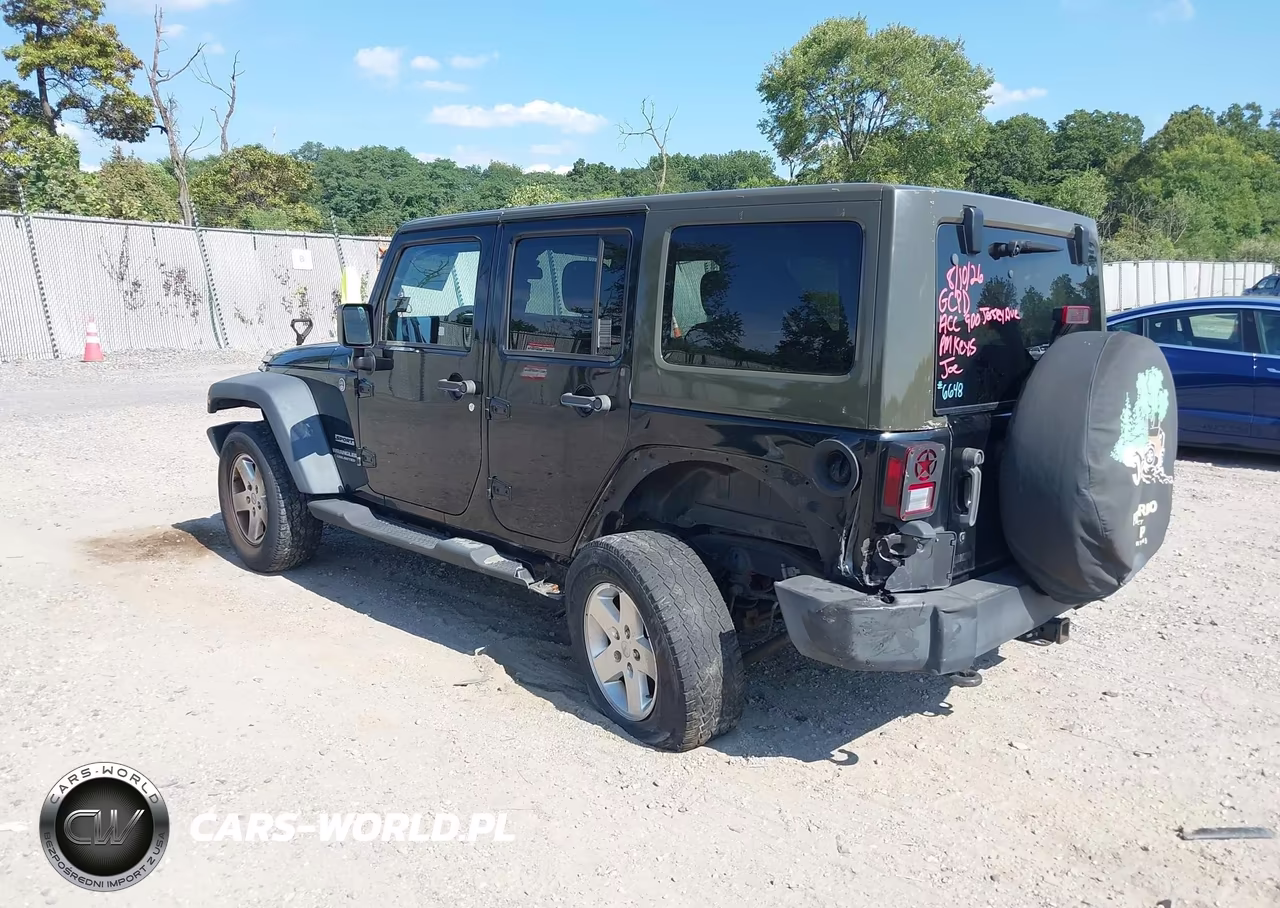 2012 Jeep Wrangler Unlimited Sport VIN:1C4BJWDG5CL266648 - 3