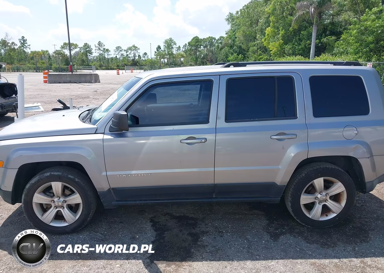 2016 Jeep Patriot Latitude VIN:1C4NJRFB1GD613893 - 14