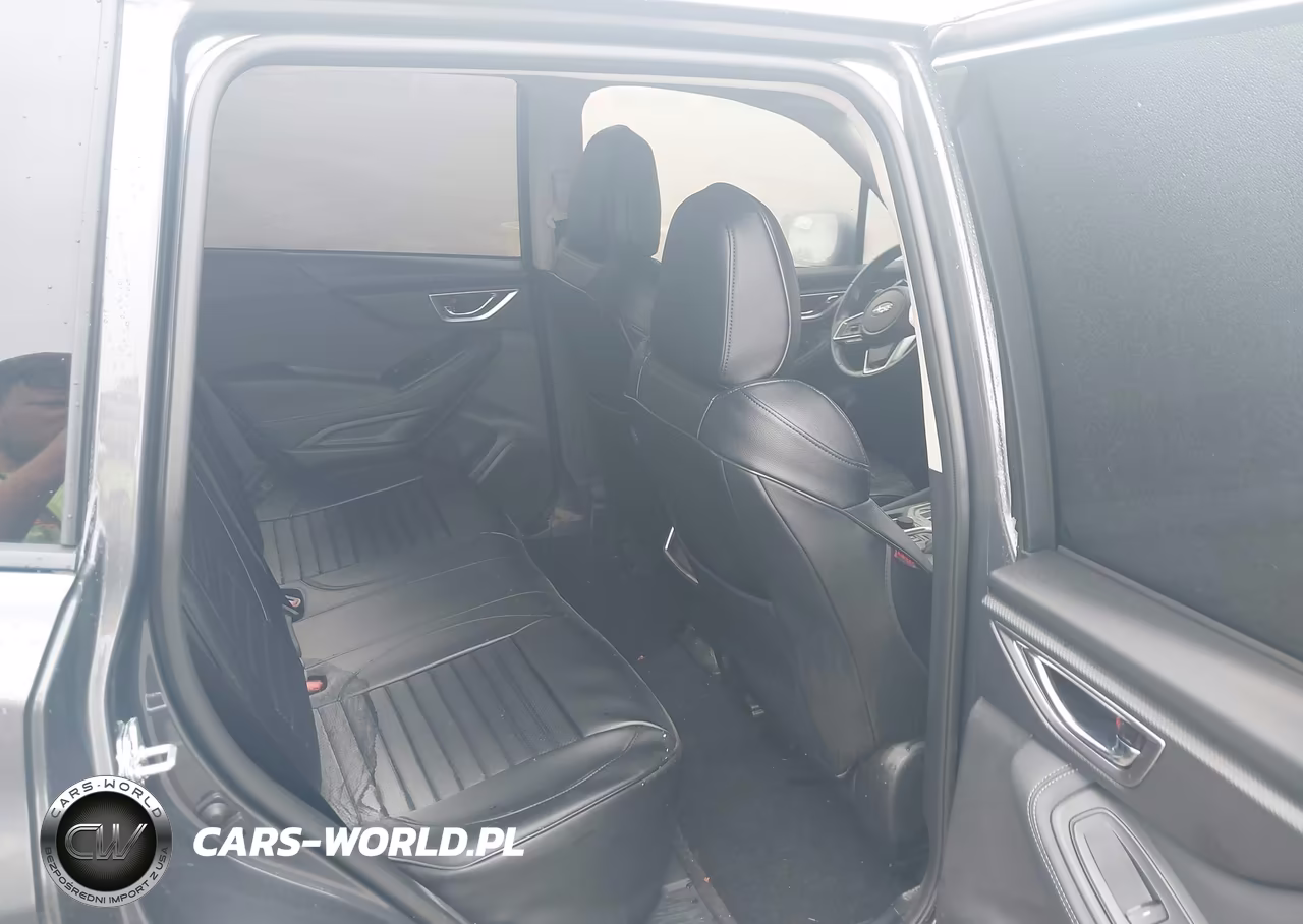 2024 Subaru Forester Premium VIN:JF2SKACC5RH490689 - 8