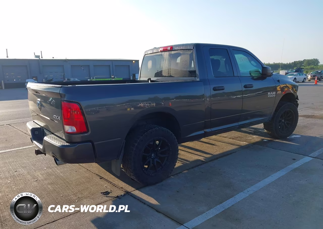 2015 Ram 1500 Express VIN:1C6RR7FT6FS516682 - 4