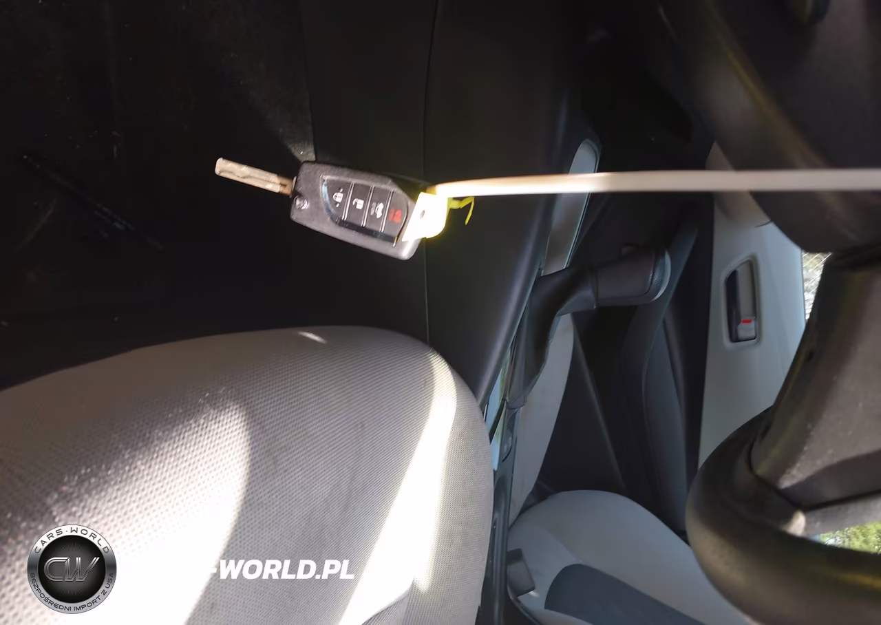 2022 Toyota Corolla Le VIN:JTDEPMAE1NJ209588 - 11