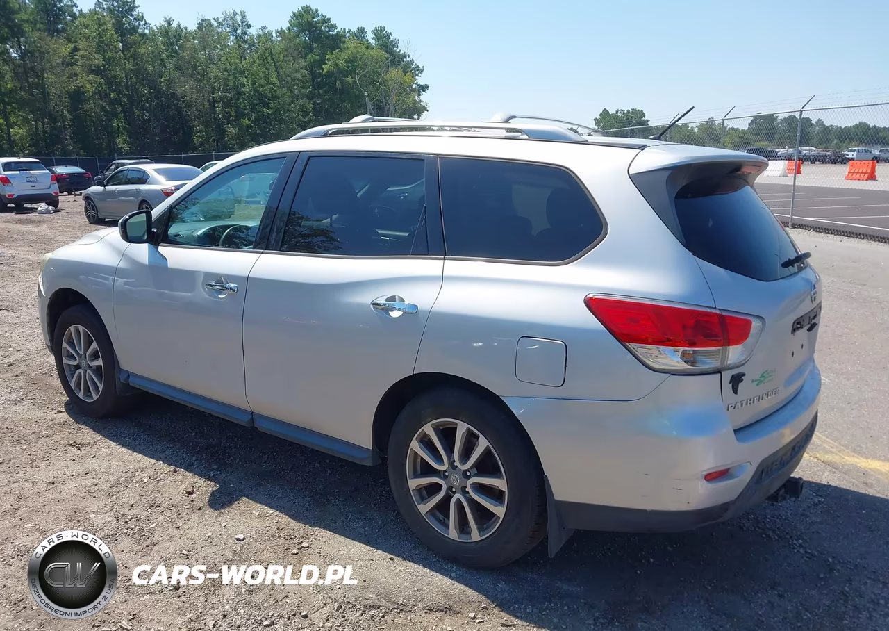 2015 Nissan Pathfinder S VIN:5N1AR2MM1FC676513 - 3