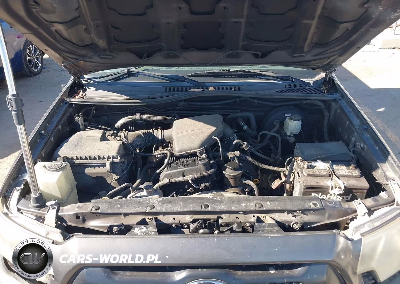 2012 Toyota Tacoma VIN:5TFJX4CN8CX021575 - 10