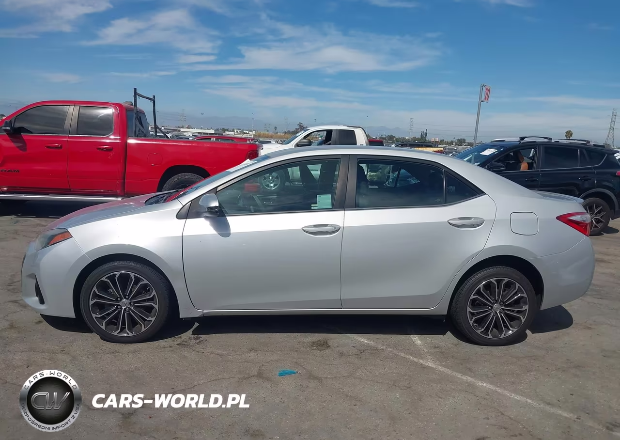 2016 Toyota Corolla S Plus VIN:5YFBURHE8GP449556 - 14