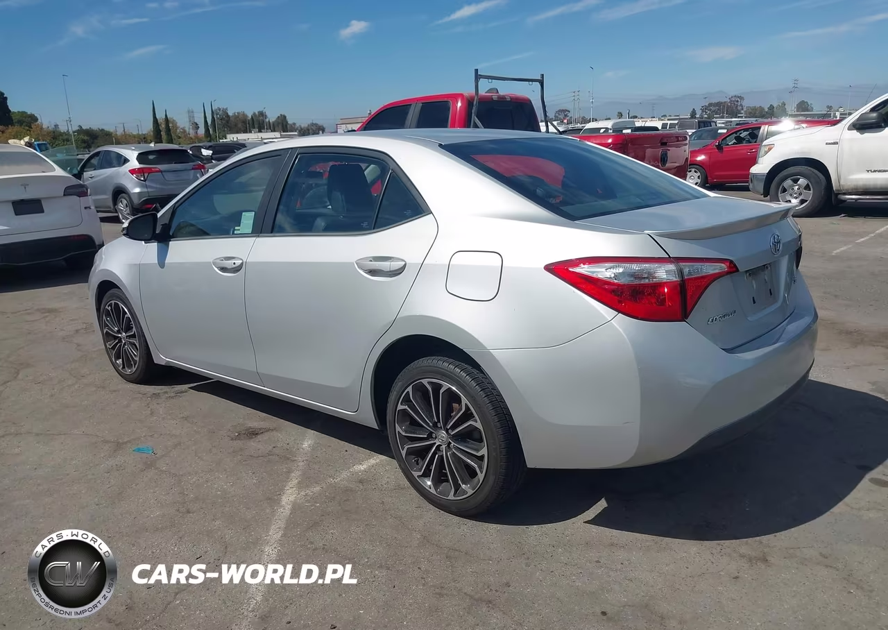 2016 Toyota Corolla S Plus VIN:5YFBURHE8GP449556 - 3