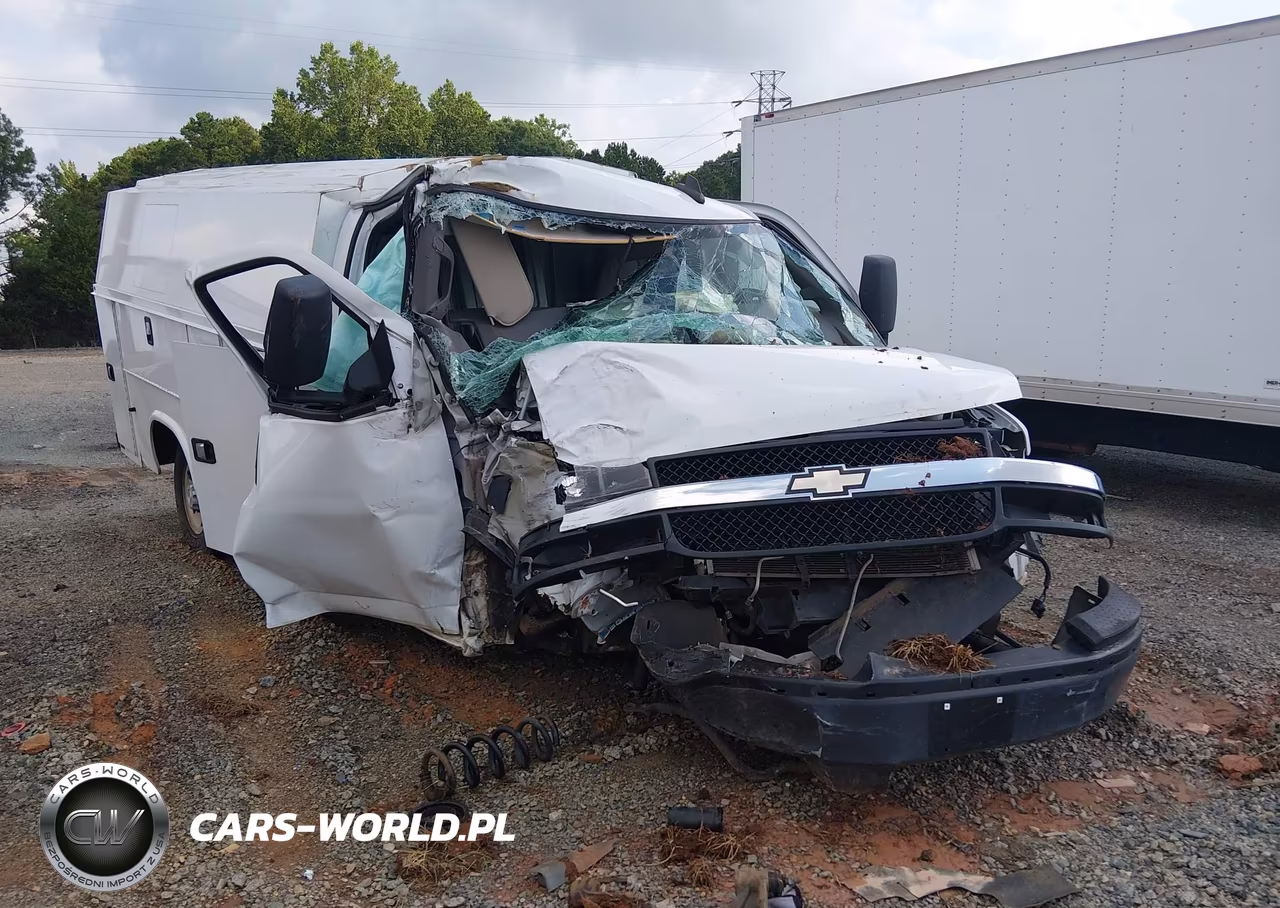 2019 Chevrolet Express Cutaway 4500 VIN:1GB0GRFG4K1368946 - 11