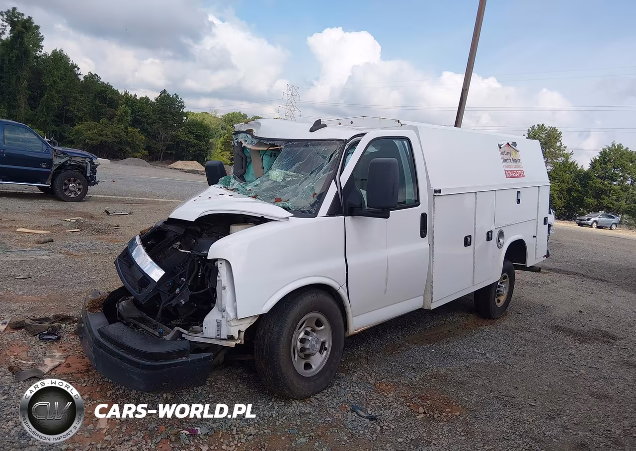 2019 Chevrolet Express Cutaway 4500 VIN:1GB0GRFG4K1368946 - 16