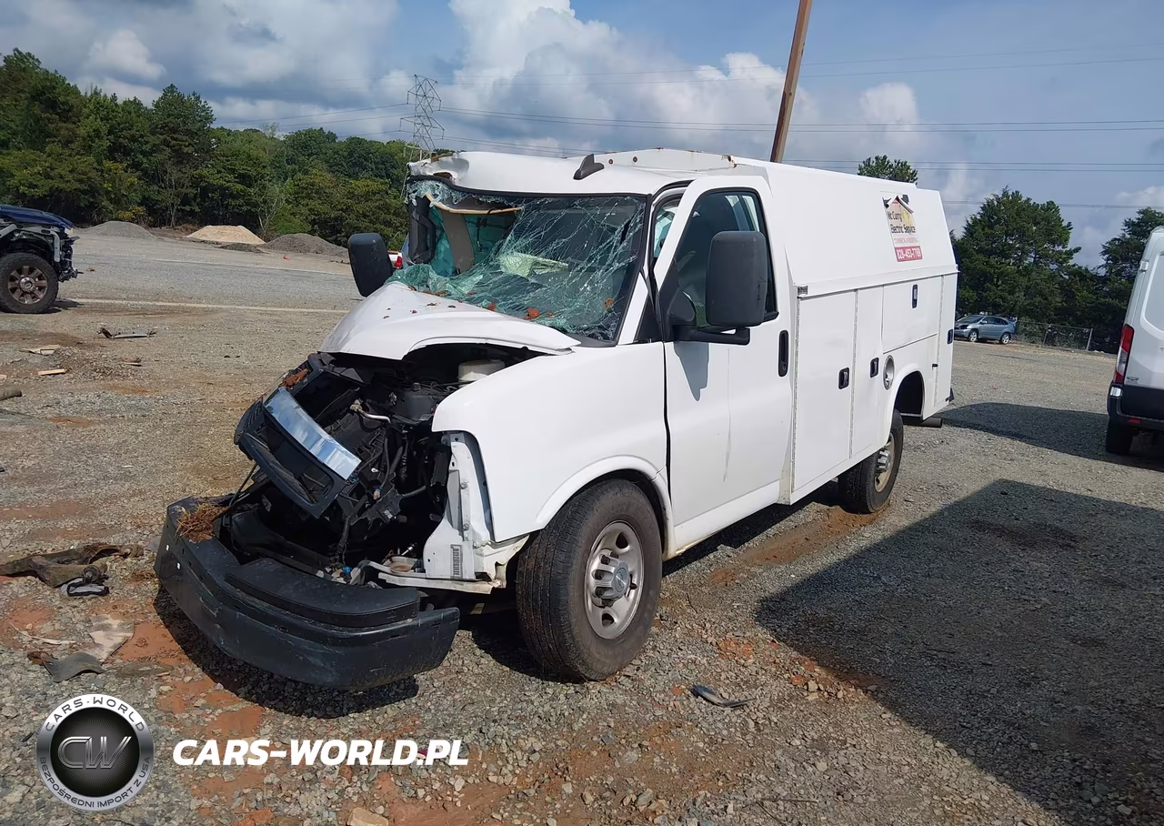 2019 Chevrolet Express Cutaway 4500 VIN:1GB0GRFG4K1368946 - 2