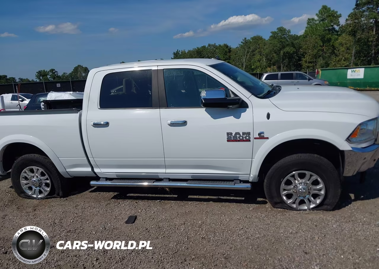 2016 Ram 2500 Laramie VIN:3C6UR5FL0GG350375 - 14