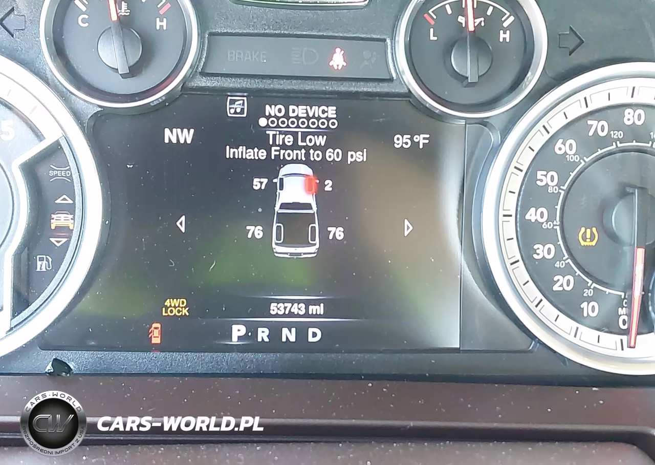 2016 Ram 2500 Laramie VIN:3C6UR5FL0GG350375 - 16