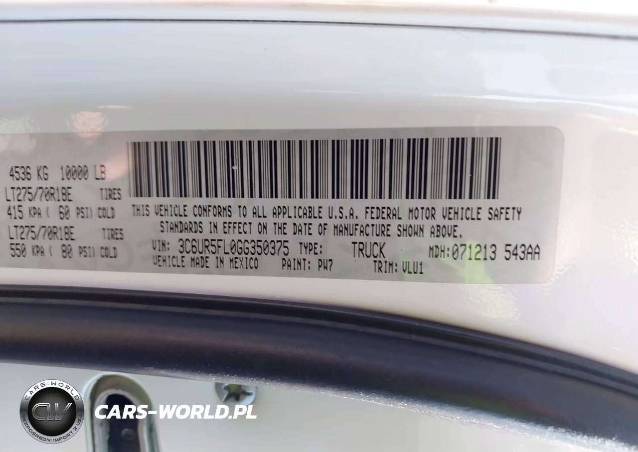 2016 Ram 2500 Laramie VIN:3C6UR5FL0GG350375 - 9