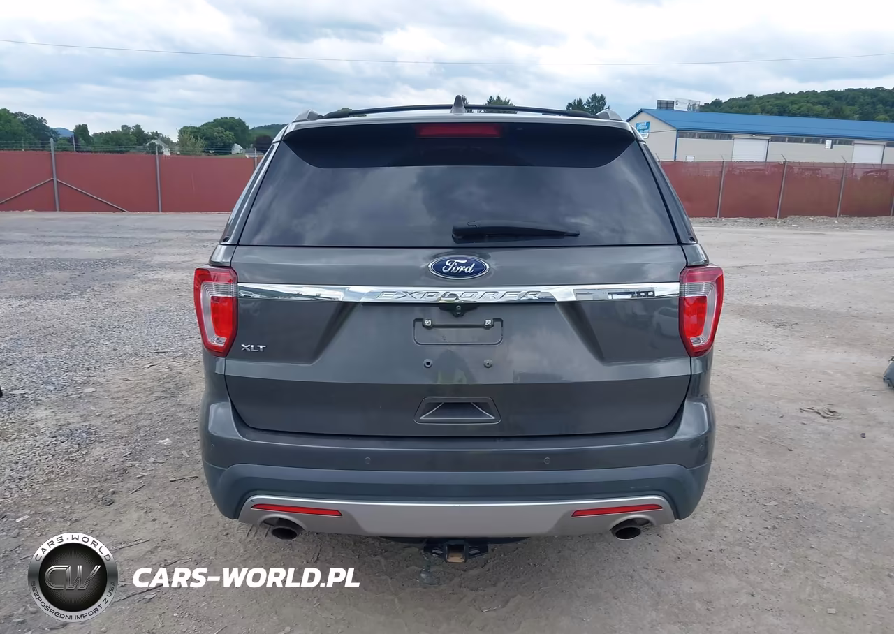 2017 Ford Explorer Xlt VIN:1FM5K7D8XHGC31334 - 16
