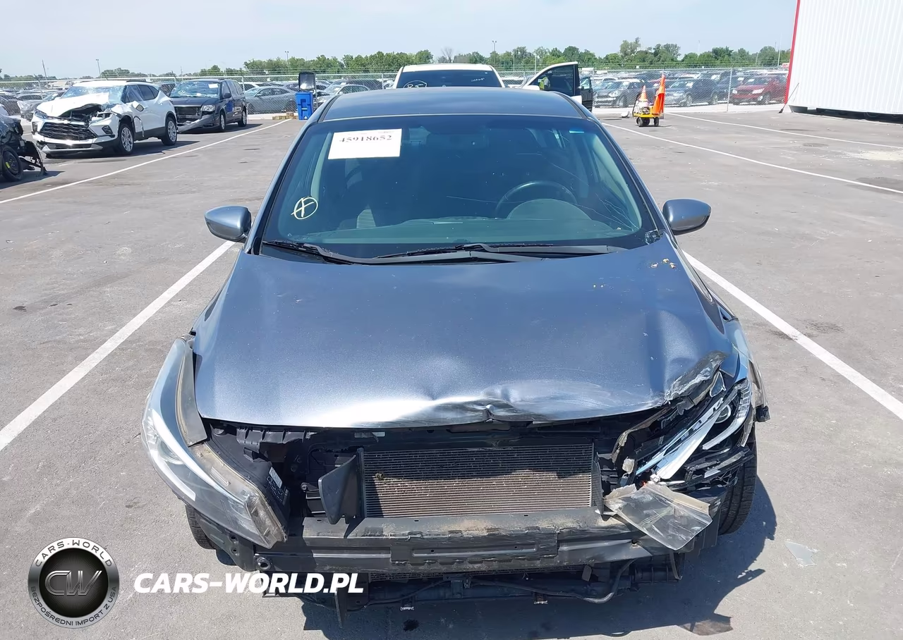 2018 Kia Forte S VIN:3KPFL4A71JE249601 - 11
