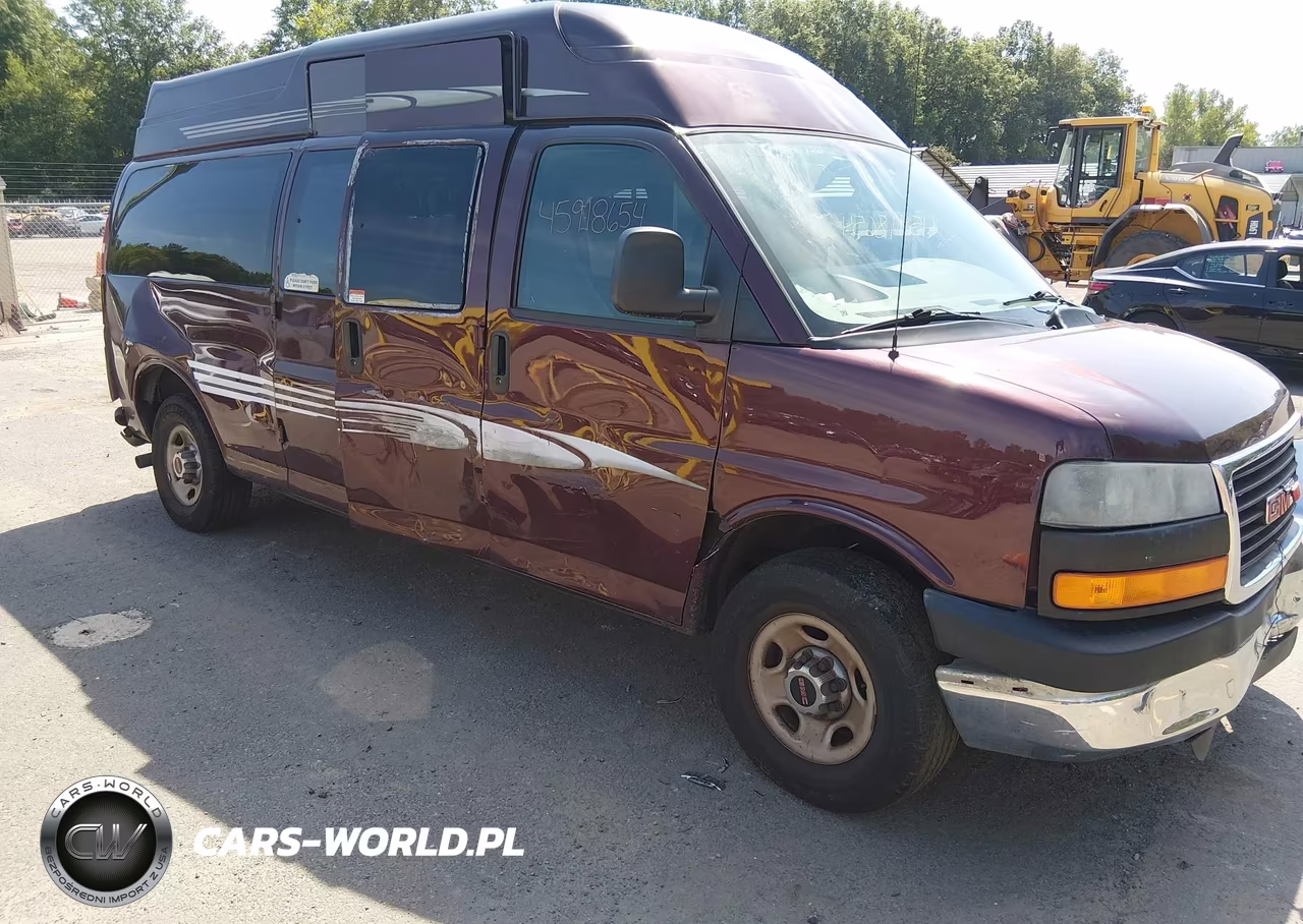 2004 GMC Savana Passenger Standard