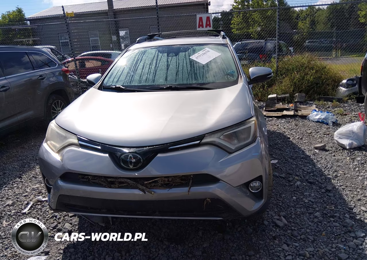 2018 Toyota Rav4 Xle VIN:2T3RFREV5JW709633 - 11