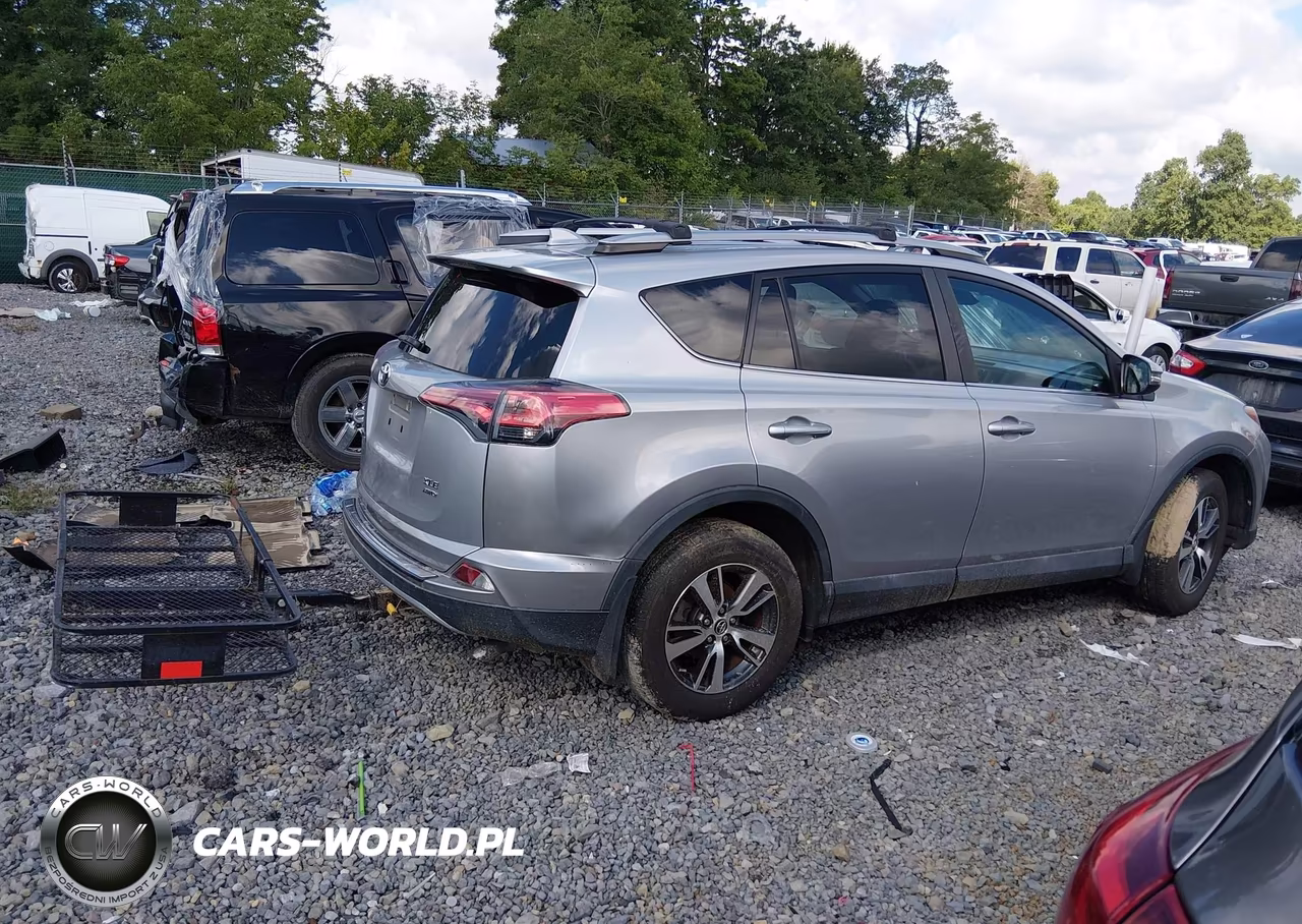 2018 Toyota Rav4 Xle VIN:2T3RFREV5JW709633 - 12