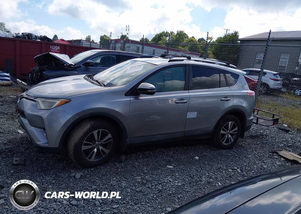 2018 Toyota Rav4 Xle VIN:2T3RFREV5JW709633 - 13