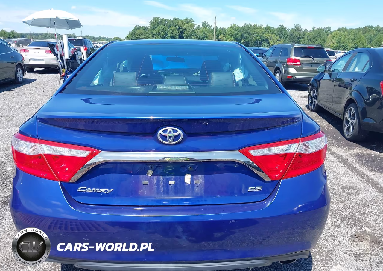 2015 Toyota Camry Se VIN:4T1BF1FK9FU981271 - 16