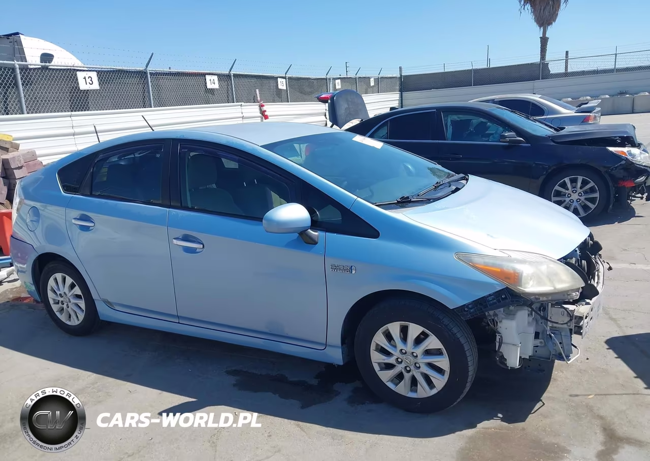 2013 Toyota Prius Plug-In VIN:JTDKN3DP9D3044943 - 14