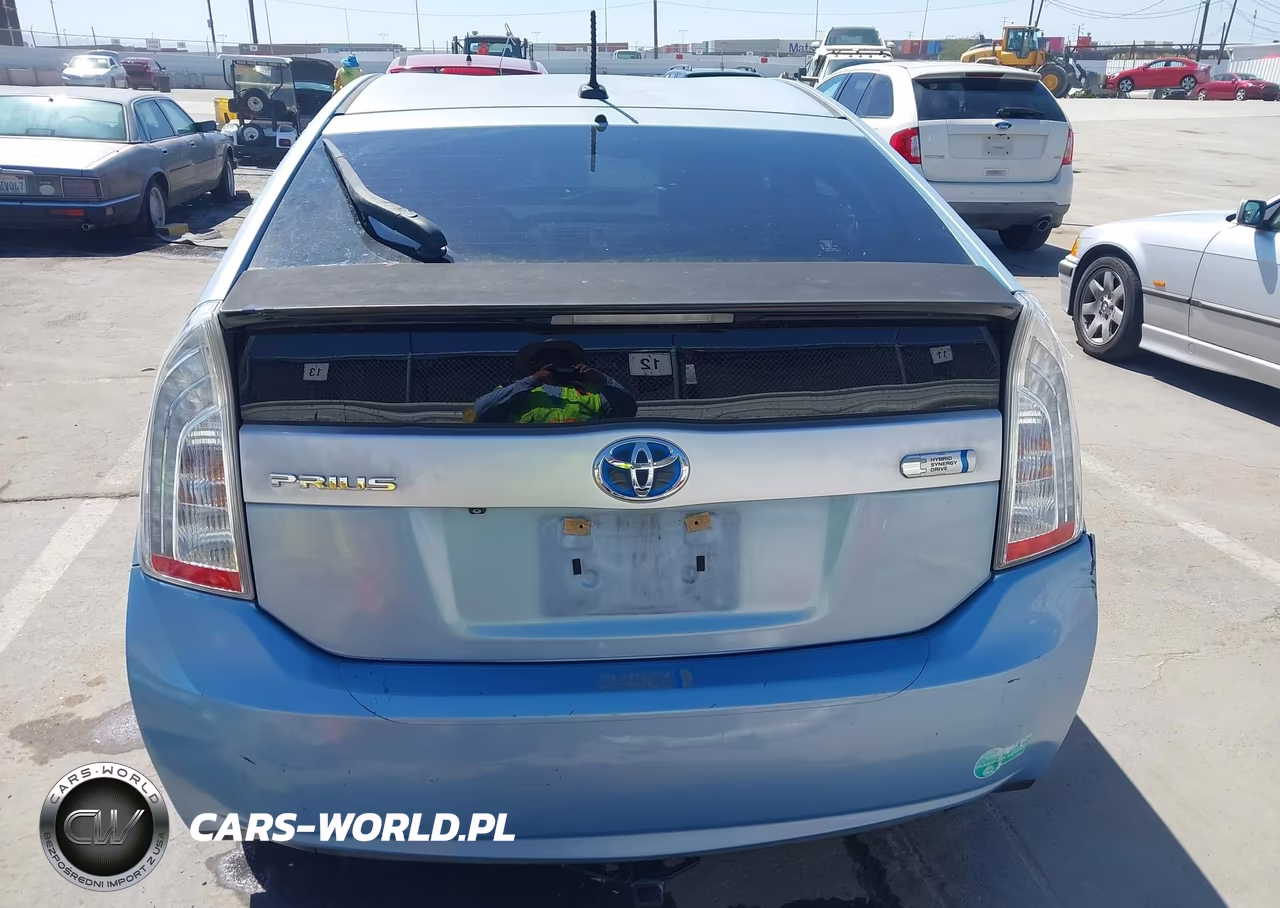 2013 Toyota Prius Plug-In VIN:JTDKN3DP9D3044943 - 17
