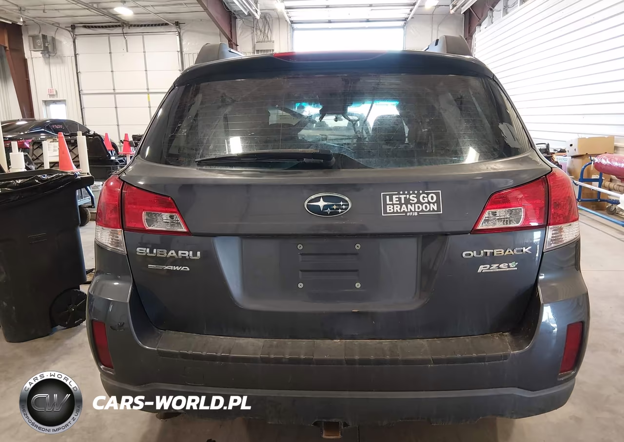 2014 Subaru Outback 2.5I VIN:4S4BRBAC4E3323889 - 16