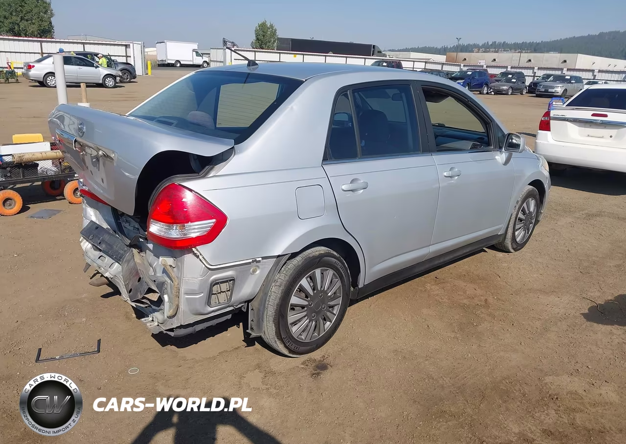 2009 Nissan Versa 1.8S VIN:3N1BC11E89L383642 - 4