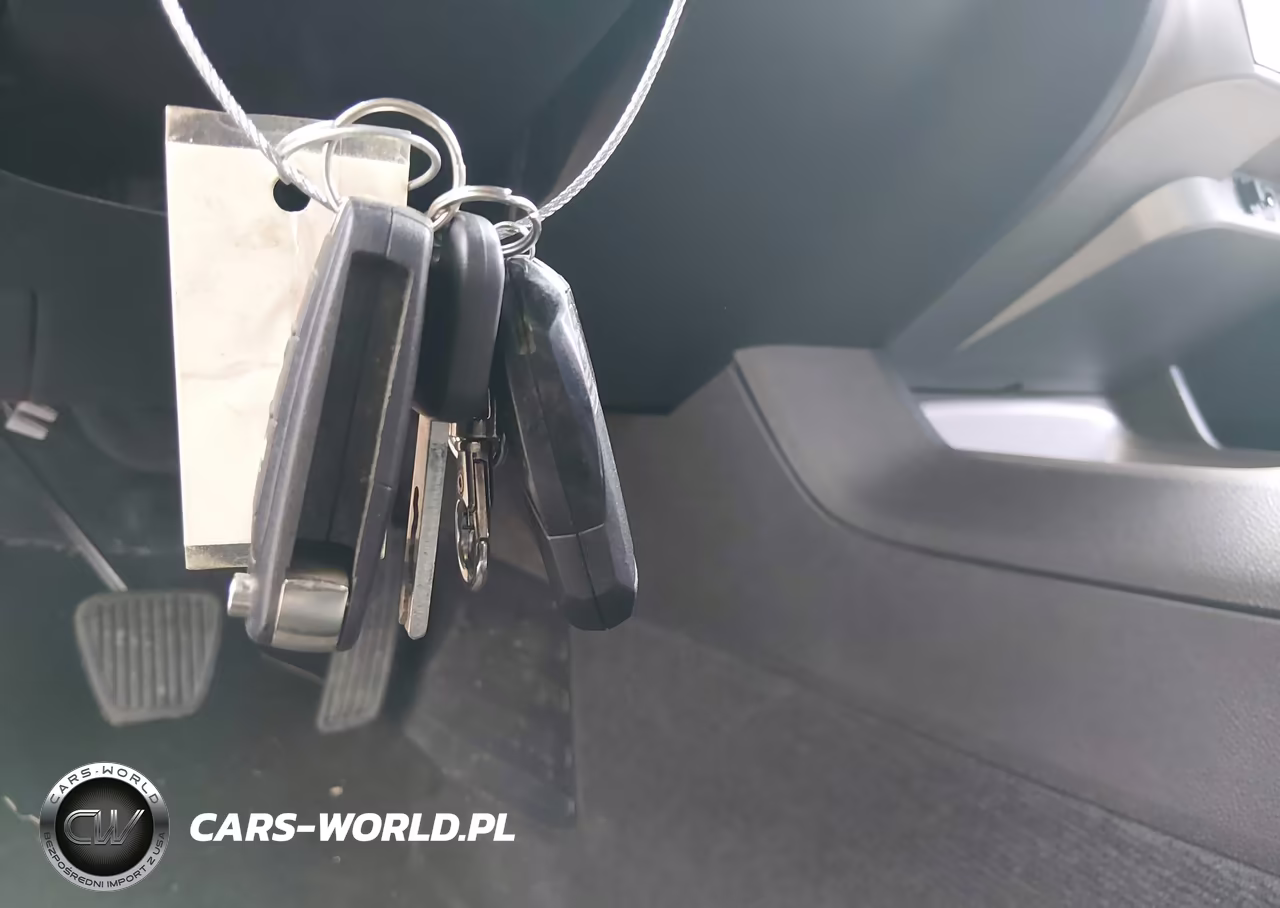 2015 Chevrolet Camaro 1Lt VIN:2G1FC1E39F9302078 - 11