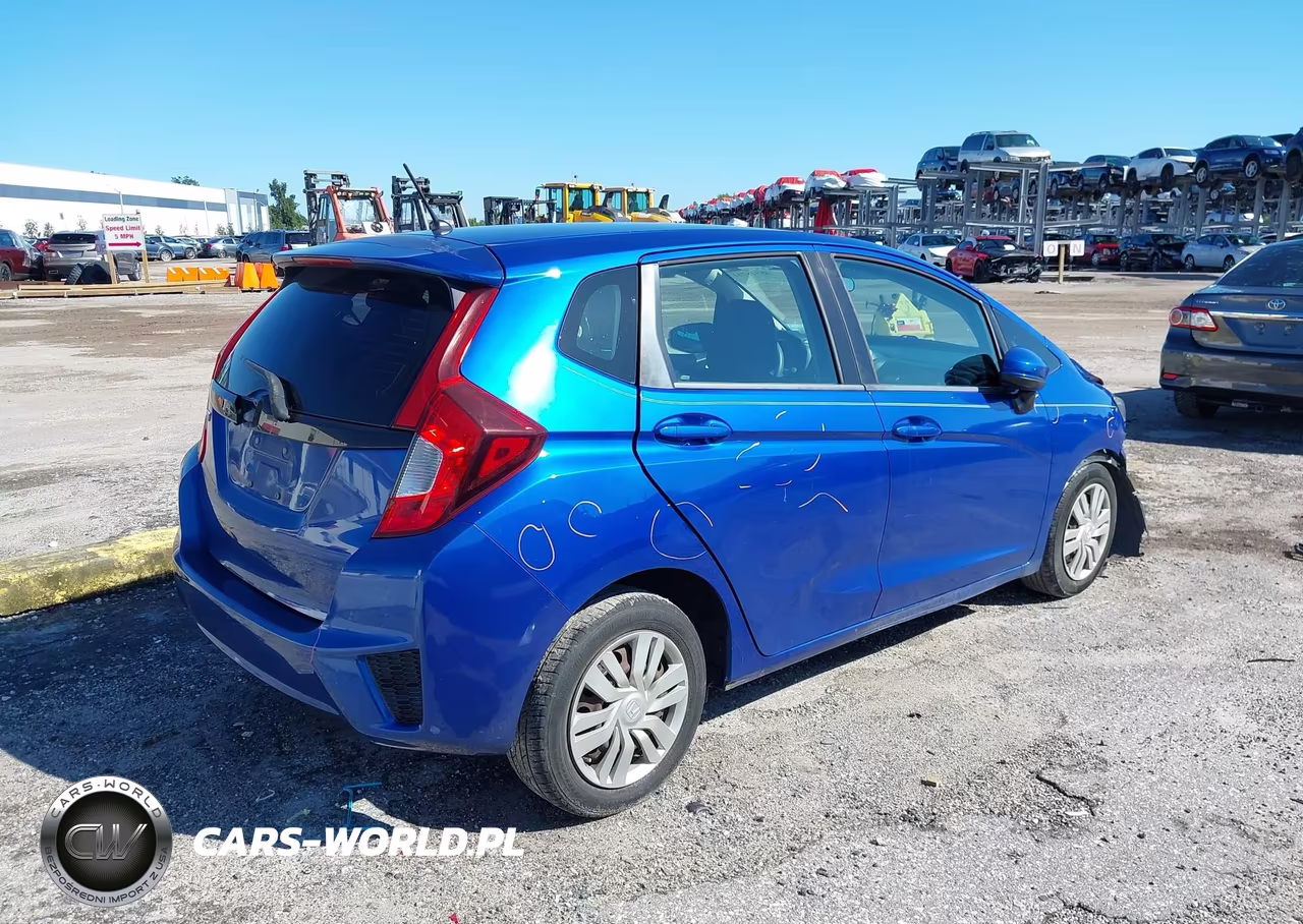 2015 Honda Fit Lx VIN:3HGGK5H57FM748533 - 4