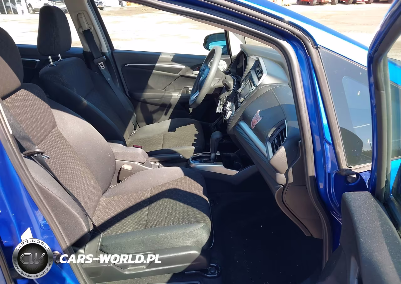 2015 Honda Fit Lx VIN:3HGGK5H57FM748533 - 5