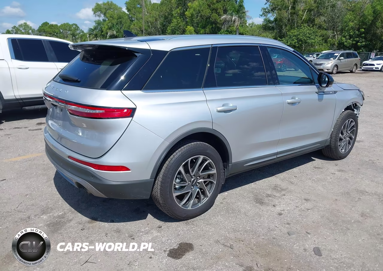 2020 Lincoln Corsair Standard VIN:5LMCJ1C94LUL20258 - 4