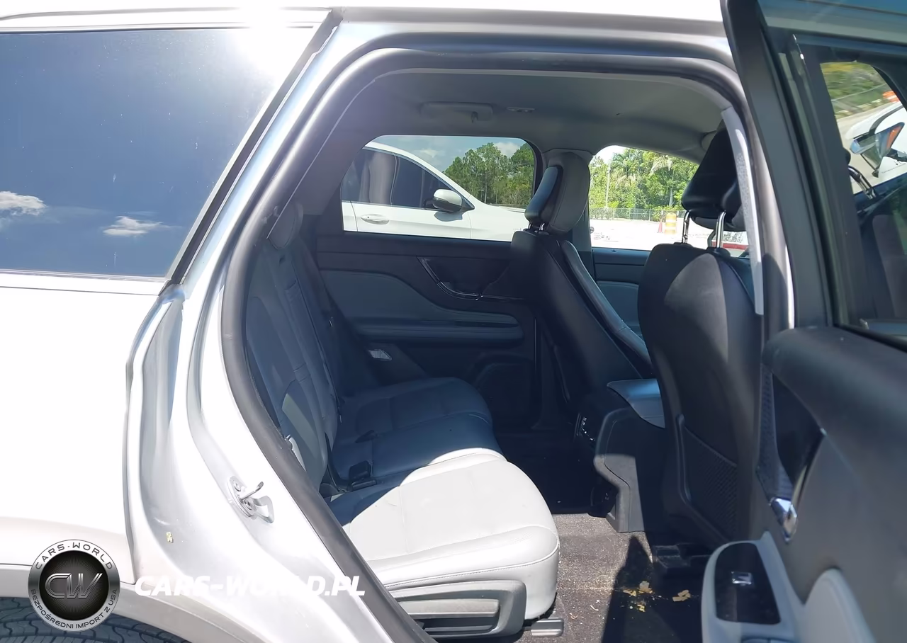 2020 Lincoln Corsair Standard VIN:5LMCJ1C94LUL20258 - 8