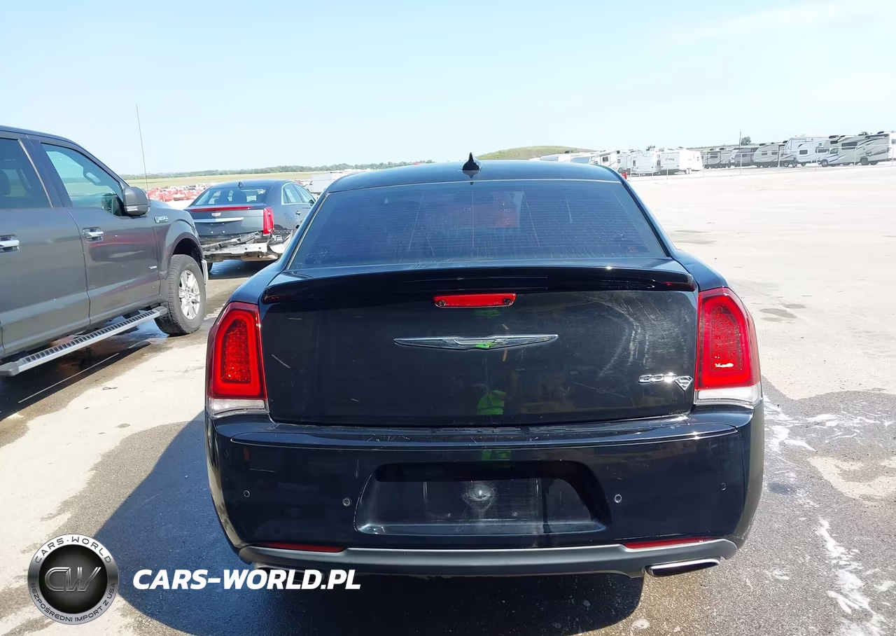 2017 Chrysler 300 300S Awd VIN:2C3CCAGGXHH586070 - 17
