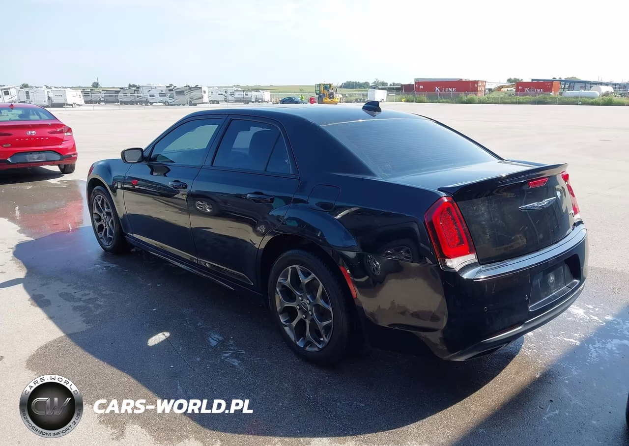 2017 Chrysler 300 300S Awd VIN:2C3CCAGGXHH586070 - 3