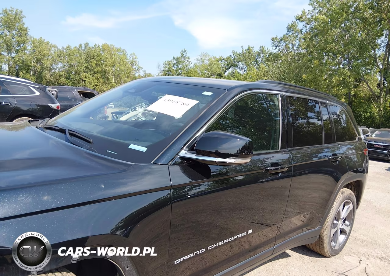 2024 Jeep Grand Cherokee Limited 4X4 VIN:1C4RJHBG9RC104821 - 14